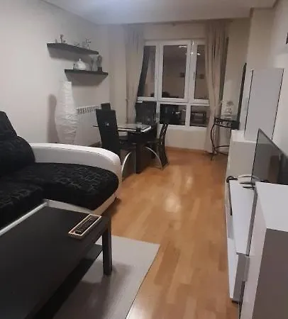 아파트 Santiago Lopez -wifi-plaza De Garaje 프라비아