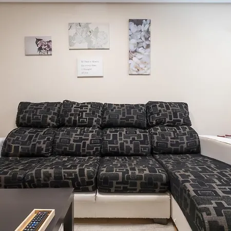 Santiago Lopez -wifi-plaza De Garaje * 프라비아