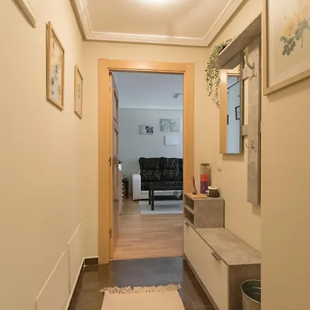 Santiago Lopez -wifi-plaza De Garaje